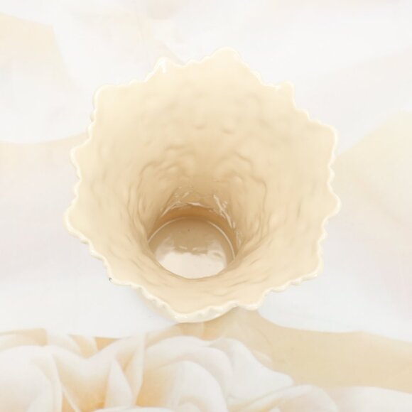 Lenox Elegant Ivory Porcelain Vase Woodland Collection 8.5"Embossed Leaf Pattern - Picture 4 of 5